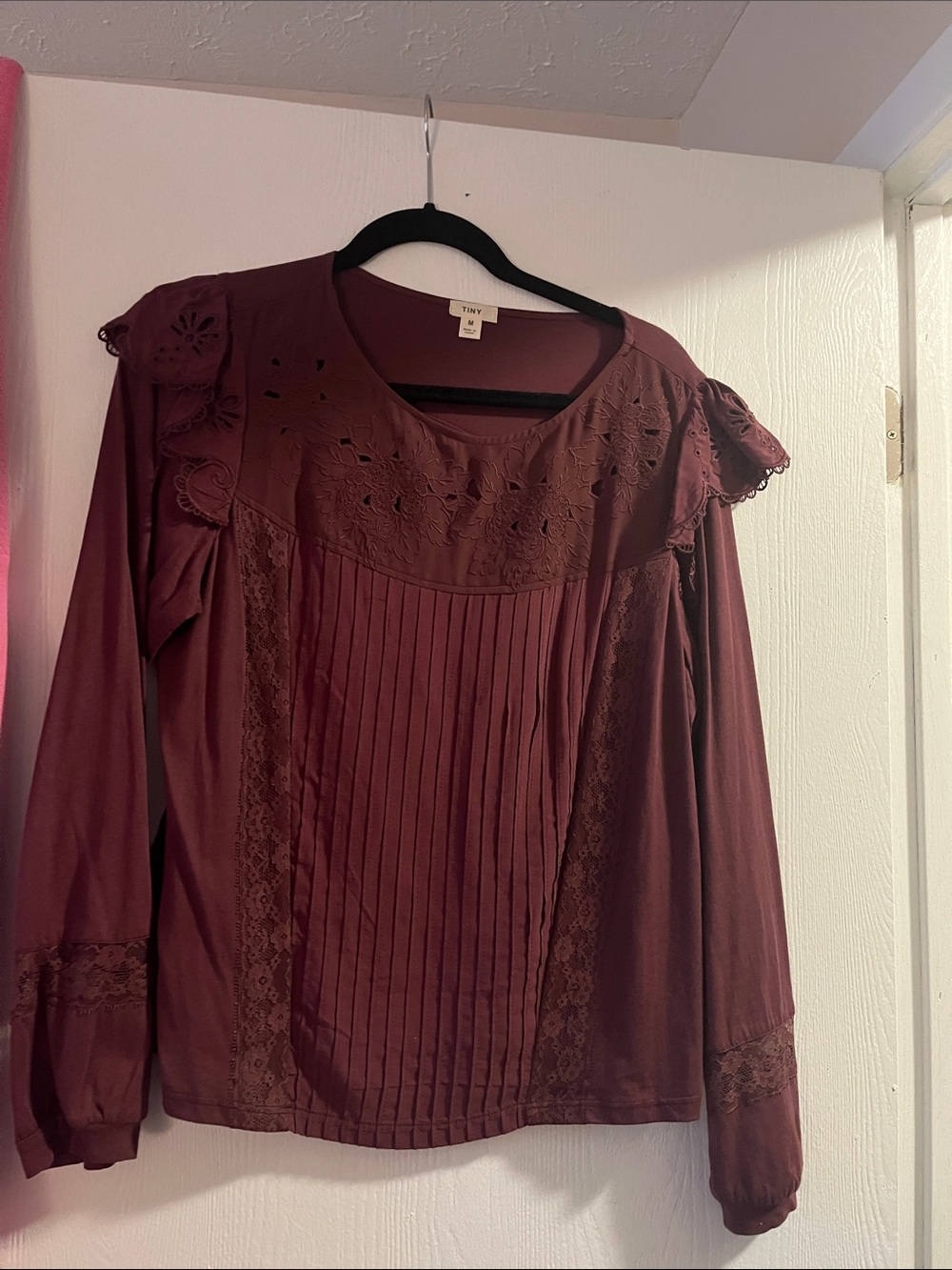 Tiny ruffle blouse